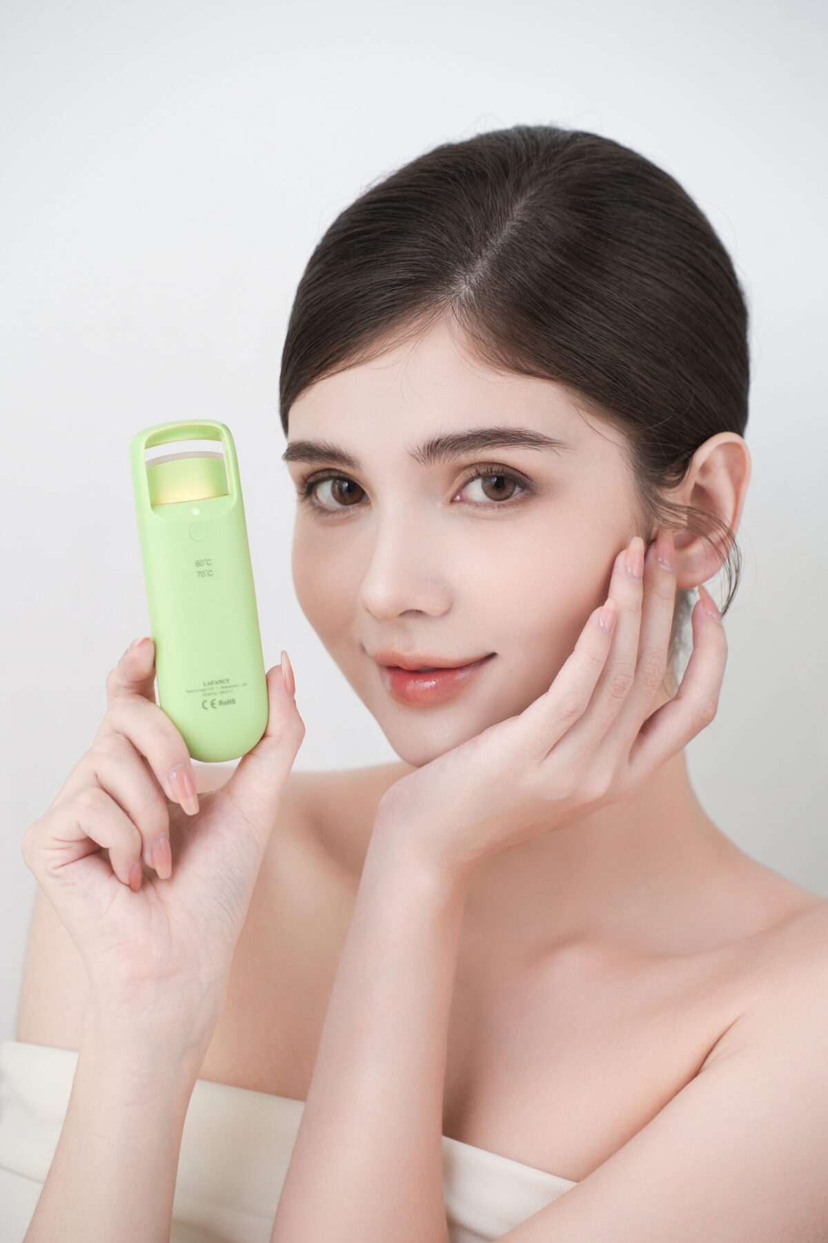 lafancy-premium-heated-eyelash-curler-2